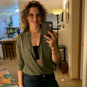 Meet your Posher, Marisa